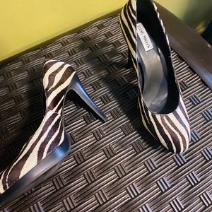 Steve Madden Leopard Cow skin platform pumps